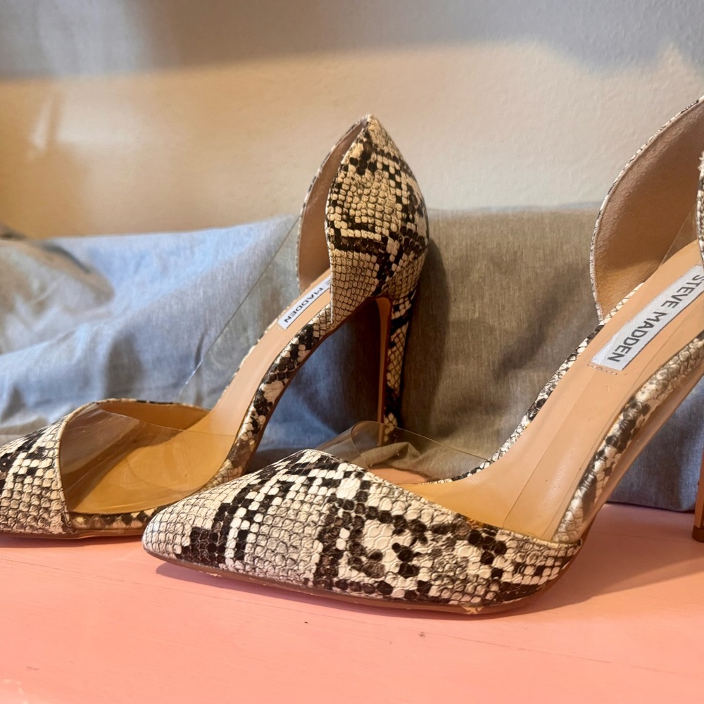 Steve Madden Black and Cream Snake Print Heels